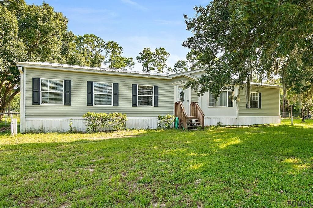 101 ROANOKE AVENUE SATSUMA, FL 32189