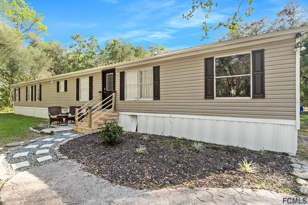 10030 YEAGER AVENUE HASTINGS, FL 32145