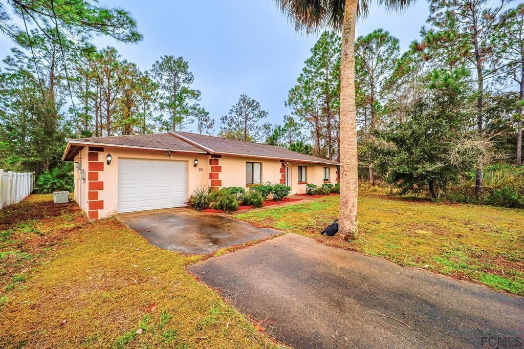 26 PINEAPPLE DRIVE PALM COAST, FL 32164