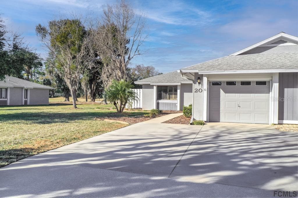 20 LAKE FOREST CIRCLE N PALM COAST, FL 32137