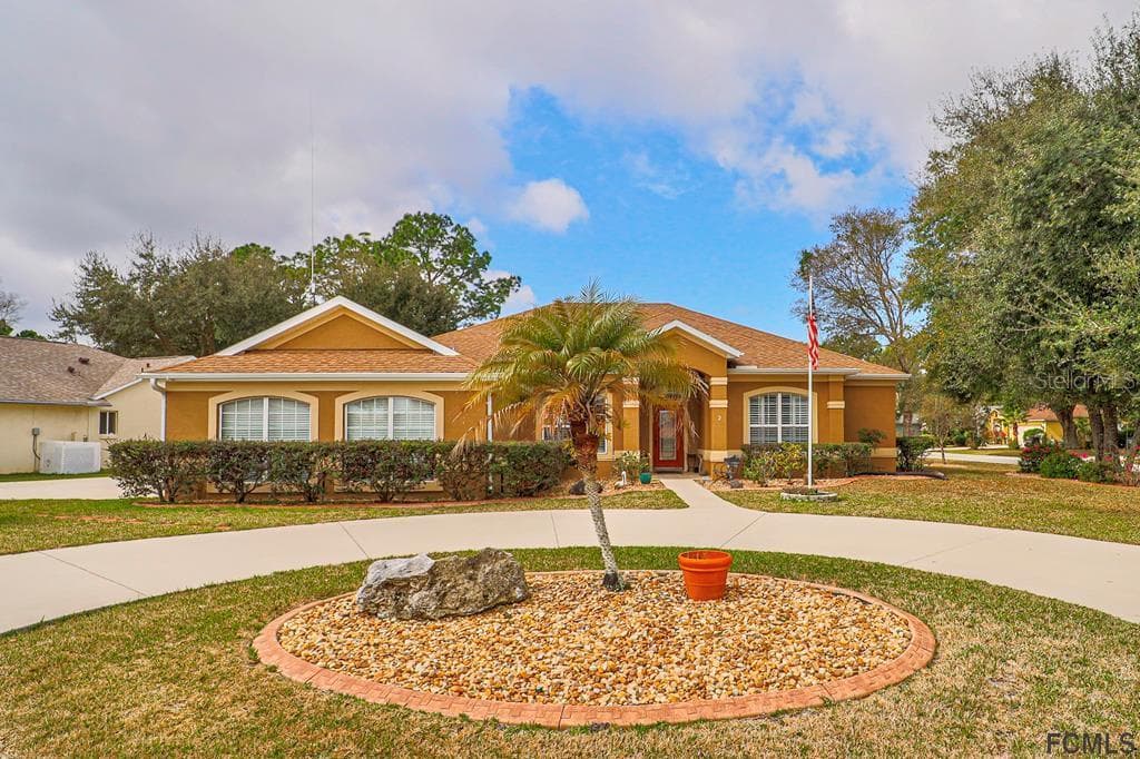 2 WATERLOO PLACE PALM COAST, FL 32164