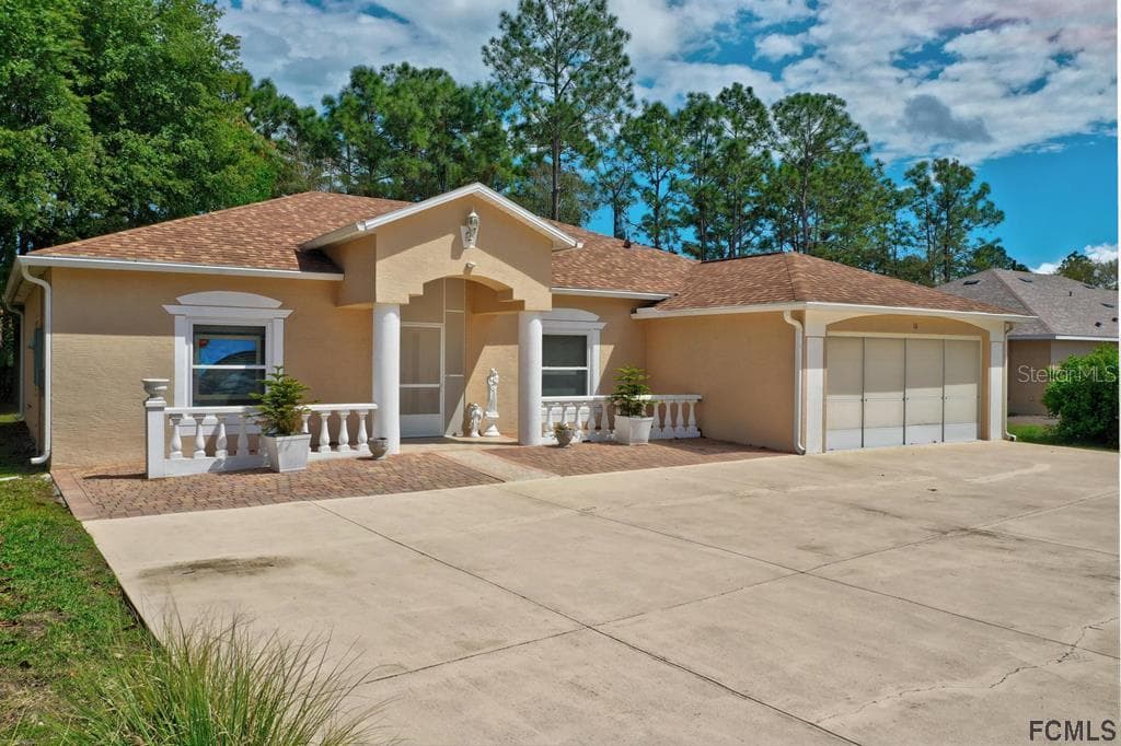 10 WATEING PLACE PALM COAST, FL 32164
