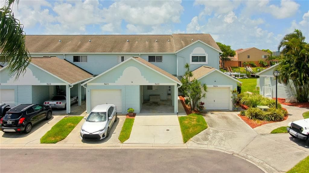 9422 TARA CAY COURT SEMINOLE, FL 33776