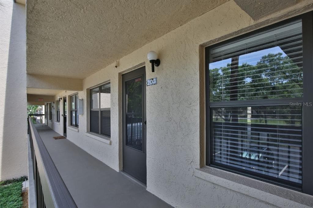 625 30TH AVENUE W UNIT G203 BRADENTON, FL 34205