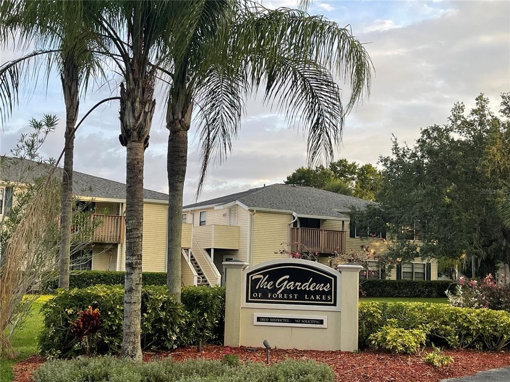 131 SABAL COURT UNIT B OLDSMAR, FL 34677