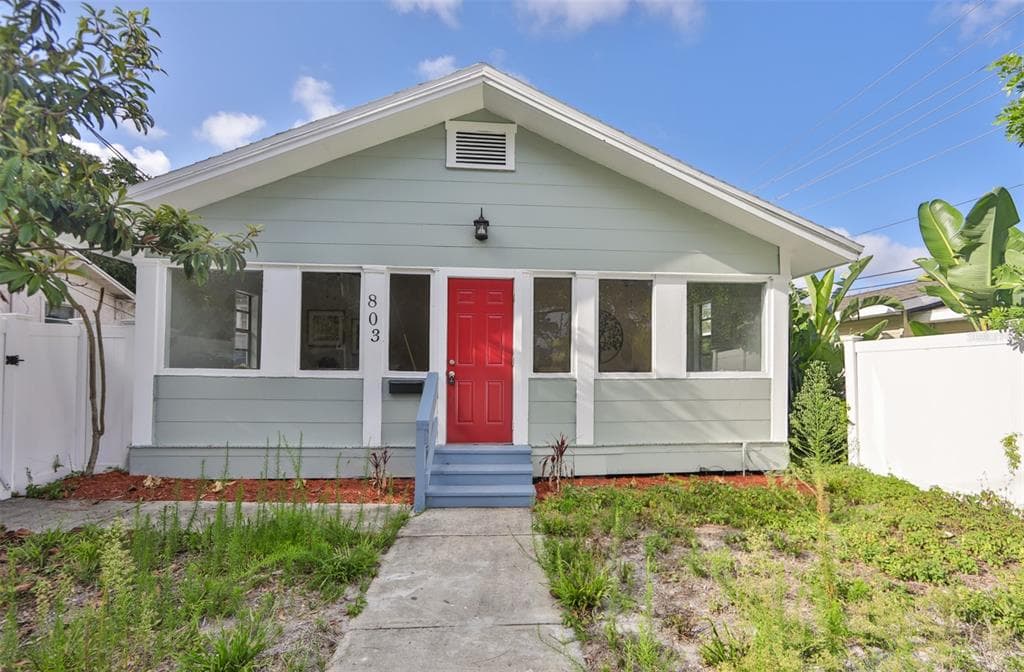 803 HART STREET