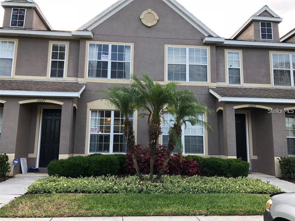 11627 COLONY LAKE DRIVE TAMPA, FL 33635