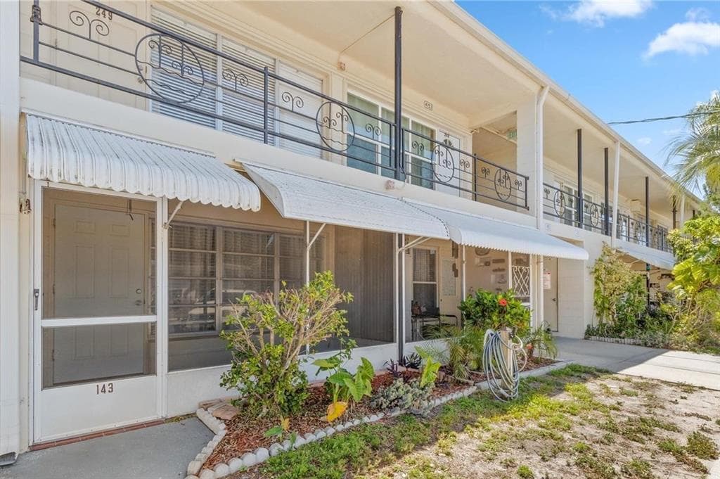 4153 58TH STREET N UNIT 249S KENNETH CITY, FL 33709