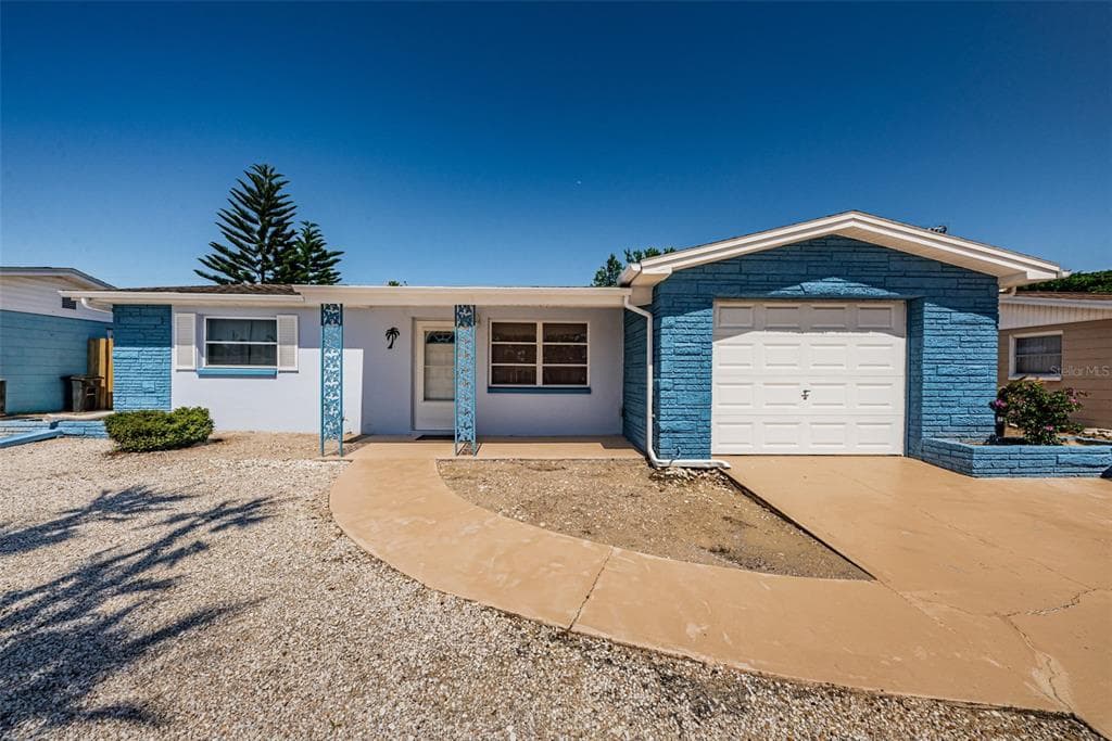 1146 HONOR DRIVE HOLIDAY, FL 34690