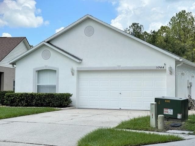 5944 LAKE FRONT DRIVE WESLEY CHAPEL, FL 33545