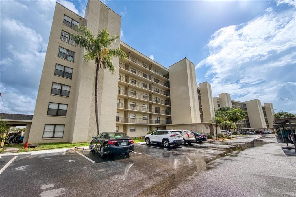 1000 COVE CAY DRIVE UNIT 6B CLEARWATER, FL 33760