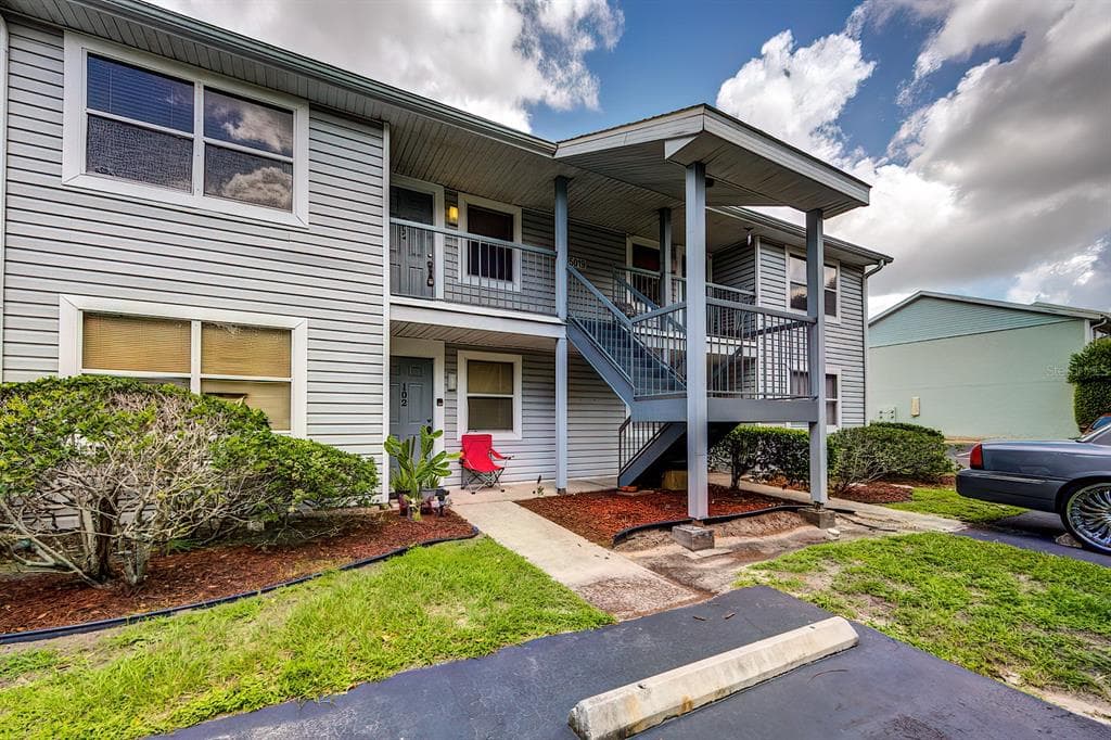 5019 TERRACE PALMS CIRCLE UNIT 202 TAMPA, FL 33617