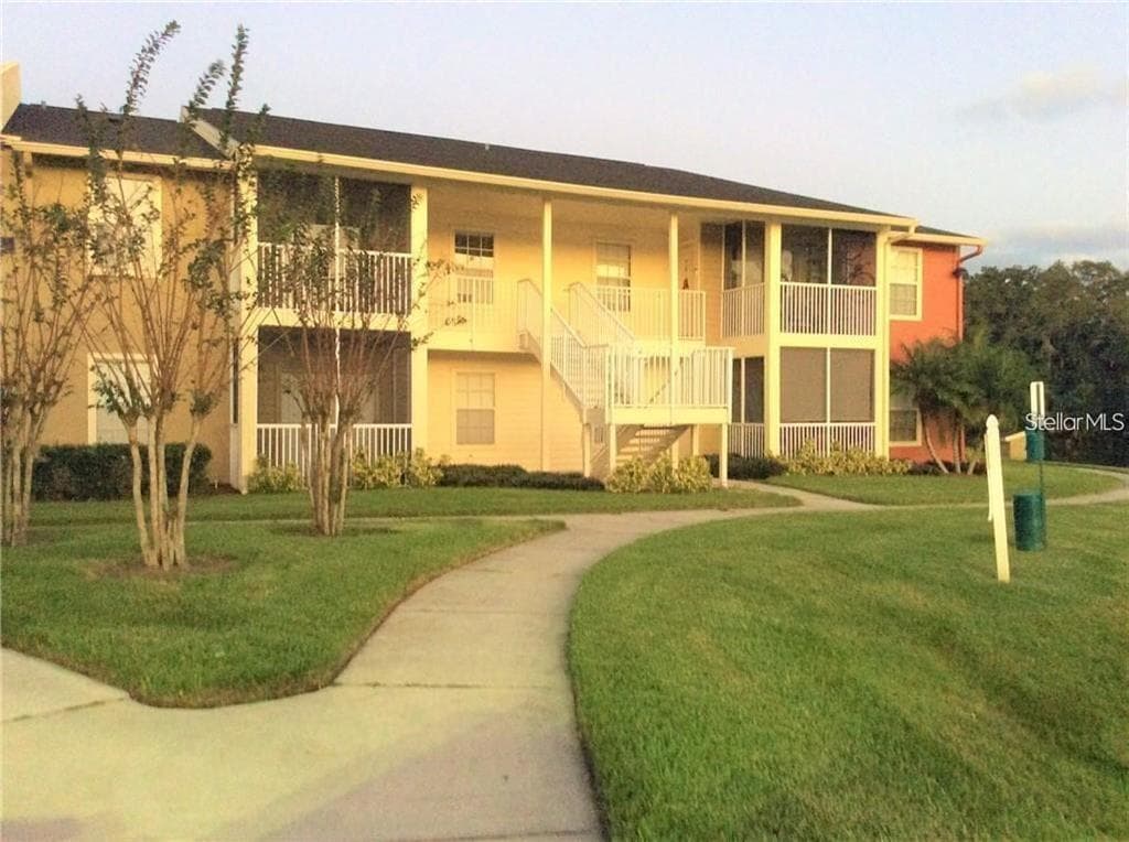 804 LAKE HAVEN SQUARE UNIT 107 BRANDON, FL 33511