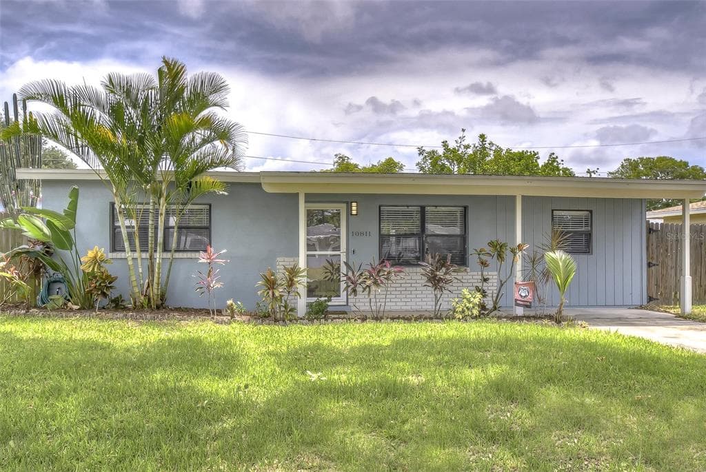 10811 109TH LANE SEMINOLE, FL 33778