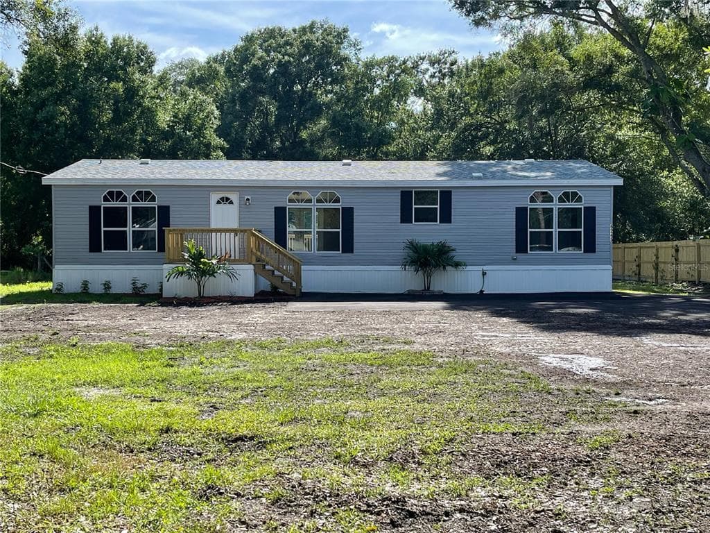 6245 MANGROVE DRIVE WESLEY CHAPEL, FL 33544