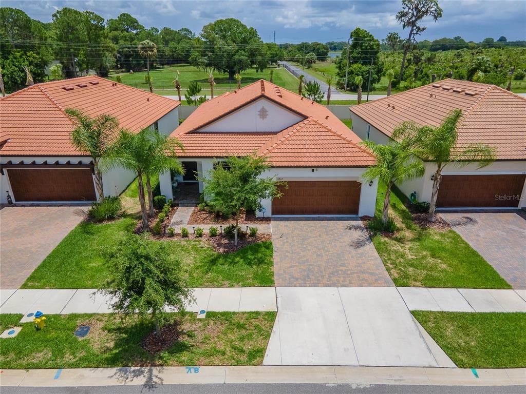 16812 WHISPER ELM STREET WIMAUMA, FL 33598