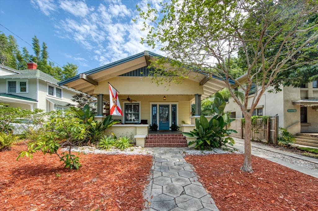 115 8TH AVENUE N