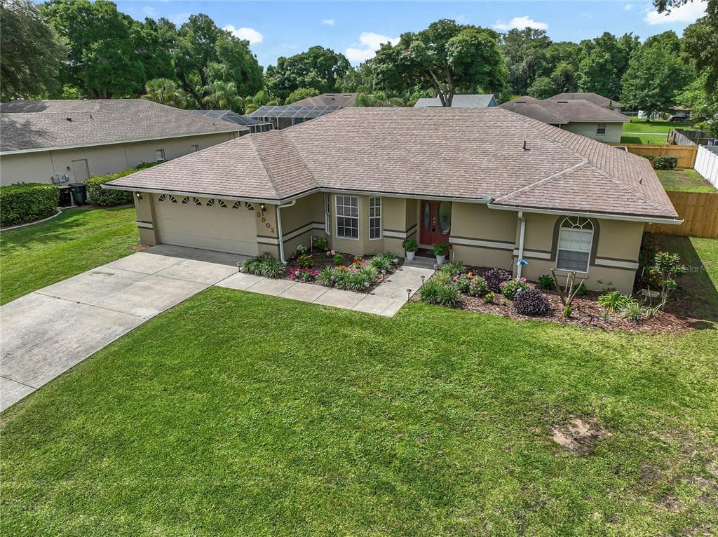 3902 LAUREL BRANCH COURT LAKELAND, FL 33810