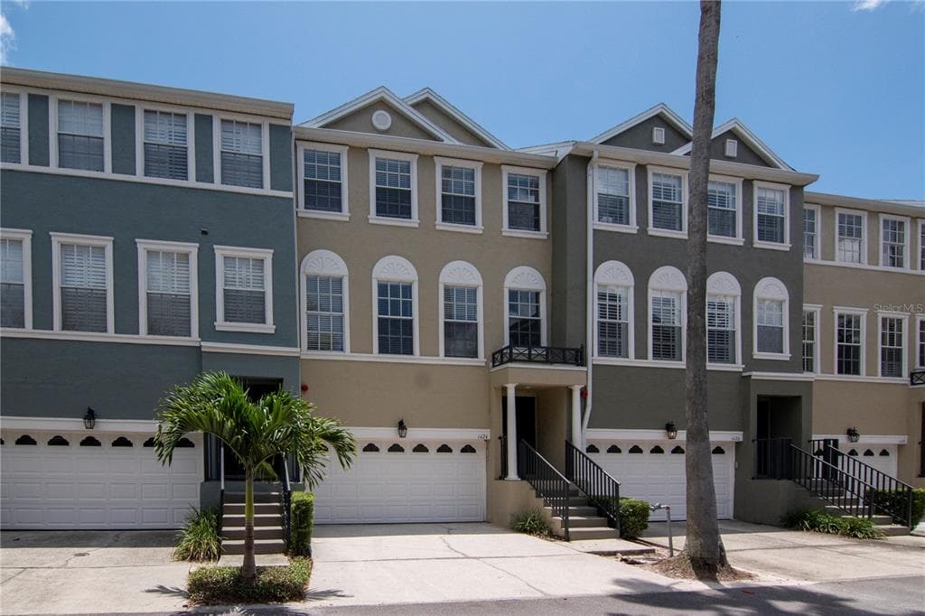 1424 HARBOUR WALK ROAD TAMPA, FL 33602