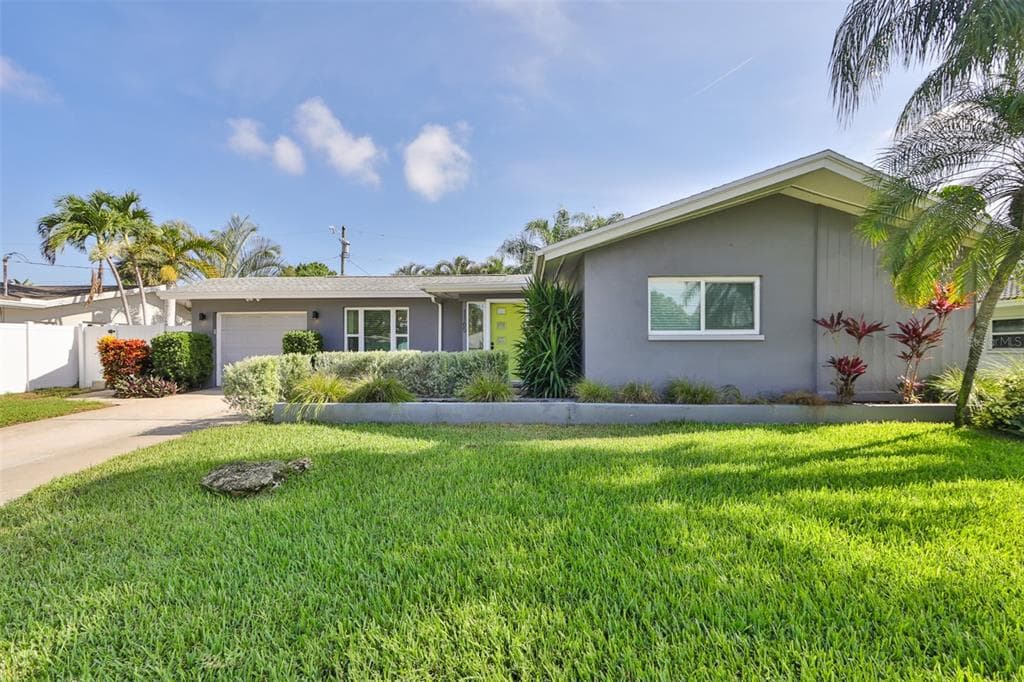 1165 40TH AVENUE NE ST PETERSBURG, FL 33703