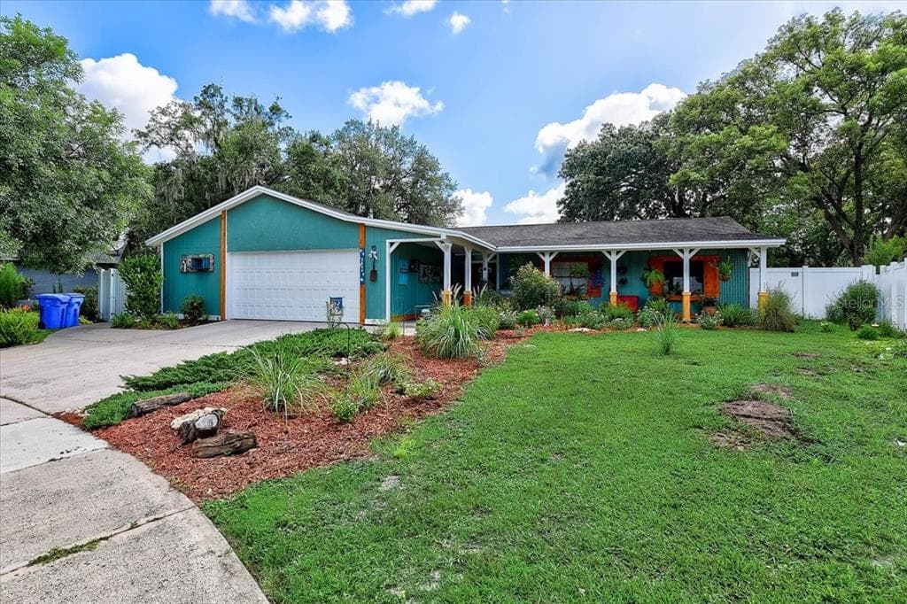 3604 GREENROCK PLACE VALRICO, FL 33596