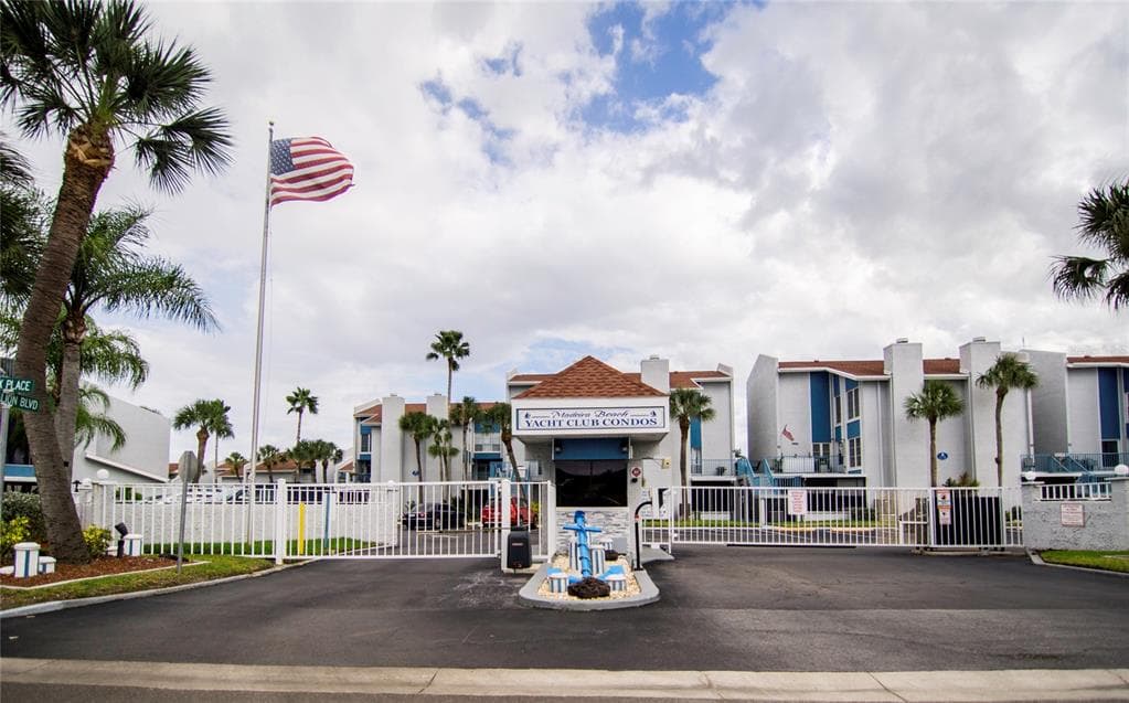 159 MEDALLION BOULEVARD UNIT F MADEIRA BEACH, FL 33708
