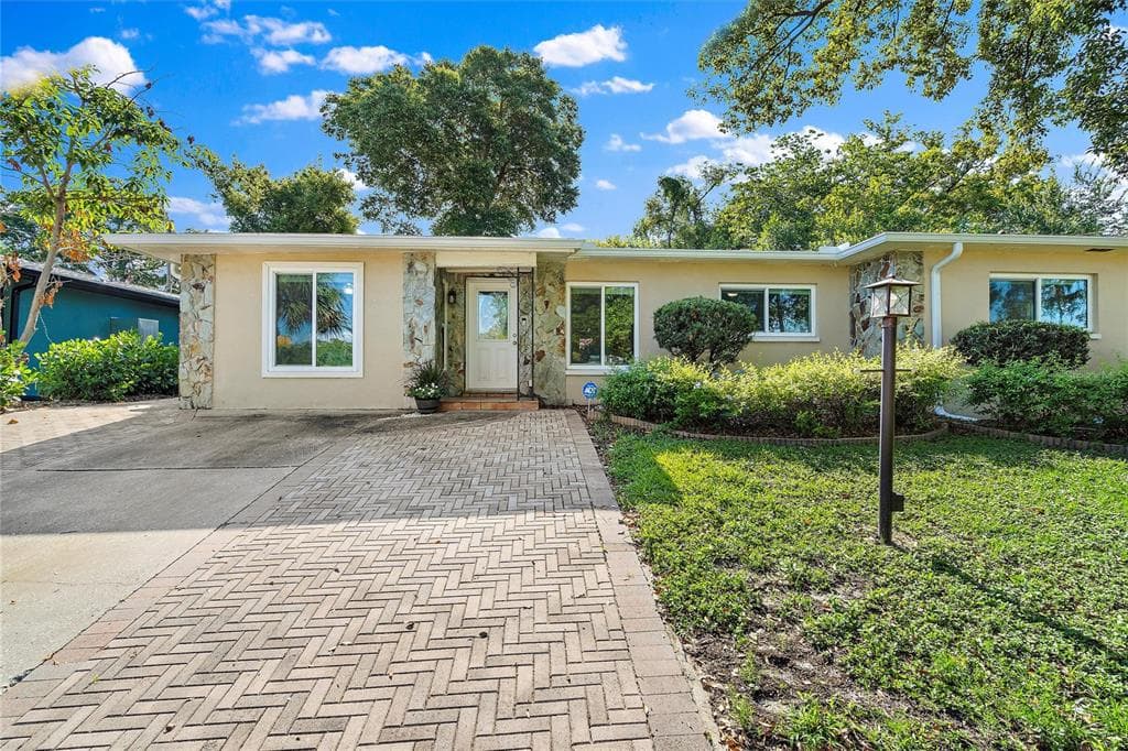 6703 N RIVER BOULEVARD TAMPA, FL 33604