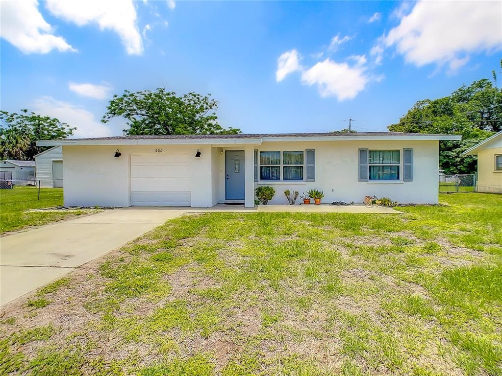 608 TANGERINE STREET NOKOMIS, FL 34275