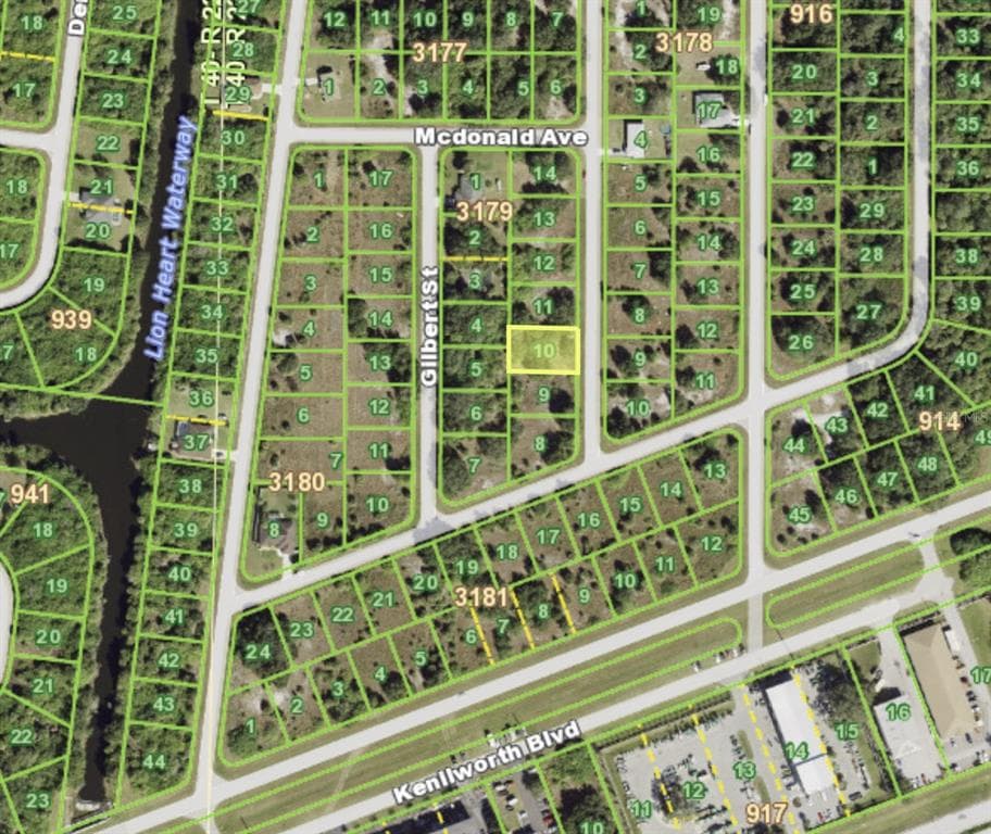 279 FERGUSON STREET PORT CHARLOTTE, FL 33954
