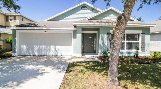 1237 KELLOGG DRIVE TAVARES, FL 32778