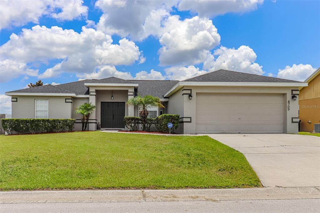 8709 PEBBLEBROOKE WAY LAKELAND, FL 33810
