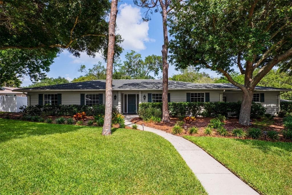2000 LEES COURT CLEARWATER, FL 33764