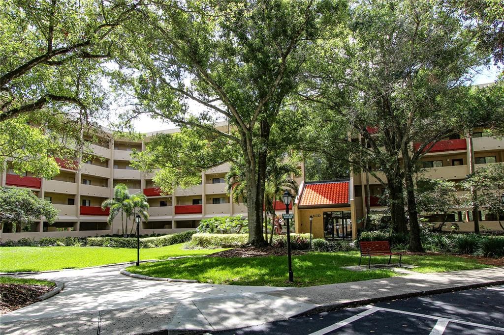 3062 EASTLAND BOULEVARD UNIT 214 CLEARWATER, FL 33761