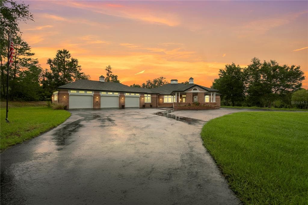 22370 SKYVIEW CIRCLE BROOKSVILLE, FL 34602
