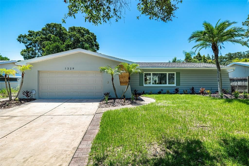 1329 WILLIAMS DRIVE CLEARWATER, FL 33764