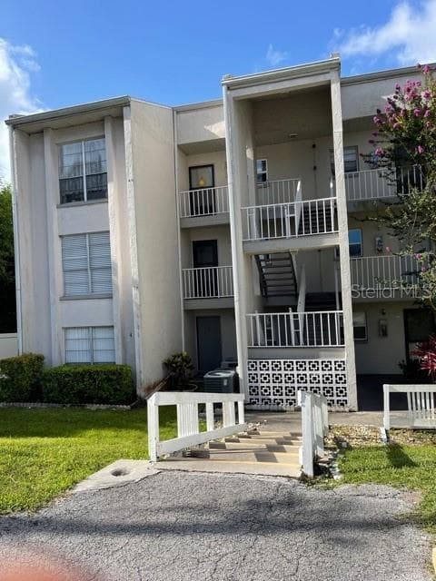 2625 STATE ROAD 590 UNIT 2811 CLEARWATER, FL 33759