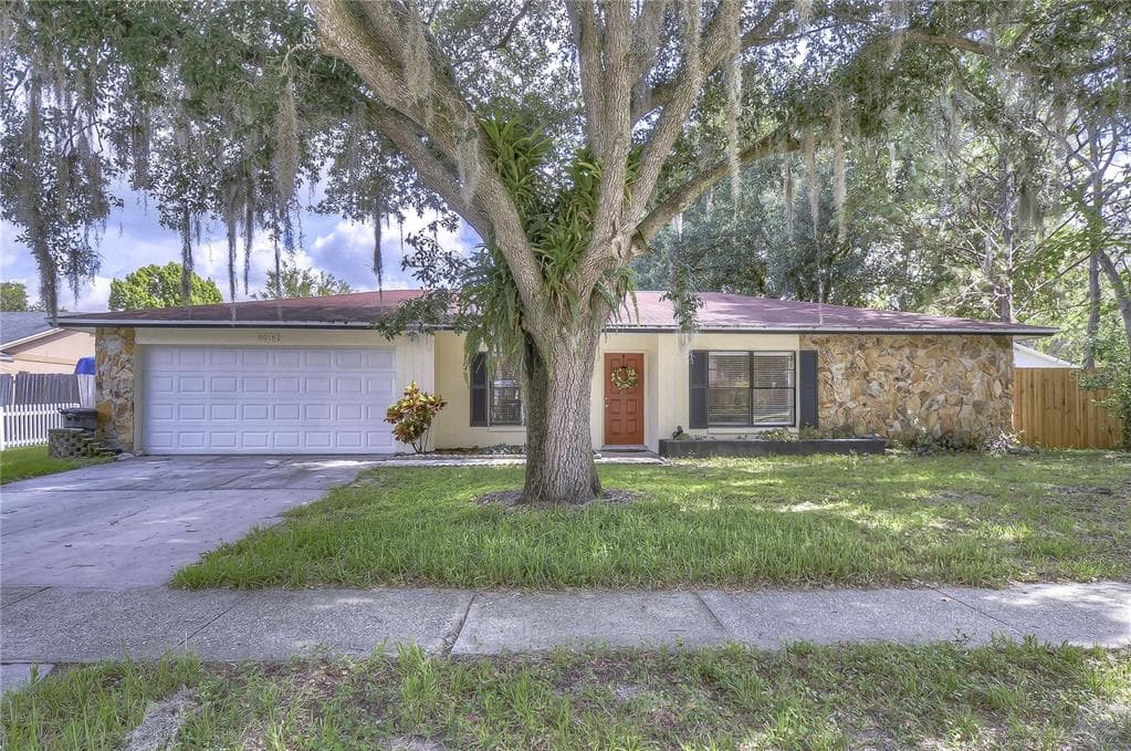 8016 CAPWOOD AVENUE TEMPLE TERRACE, FL 33637