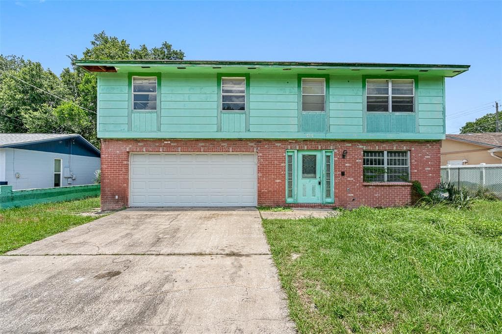 4216 E CLIFTON STREET TAMPA, FL 33610