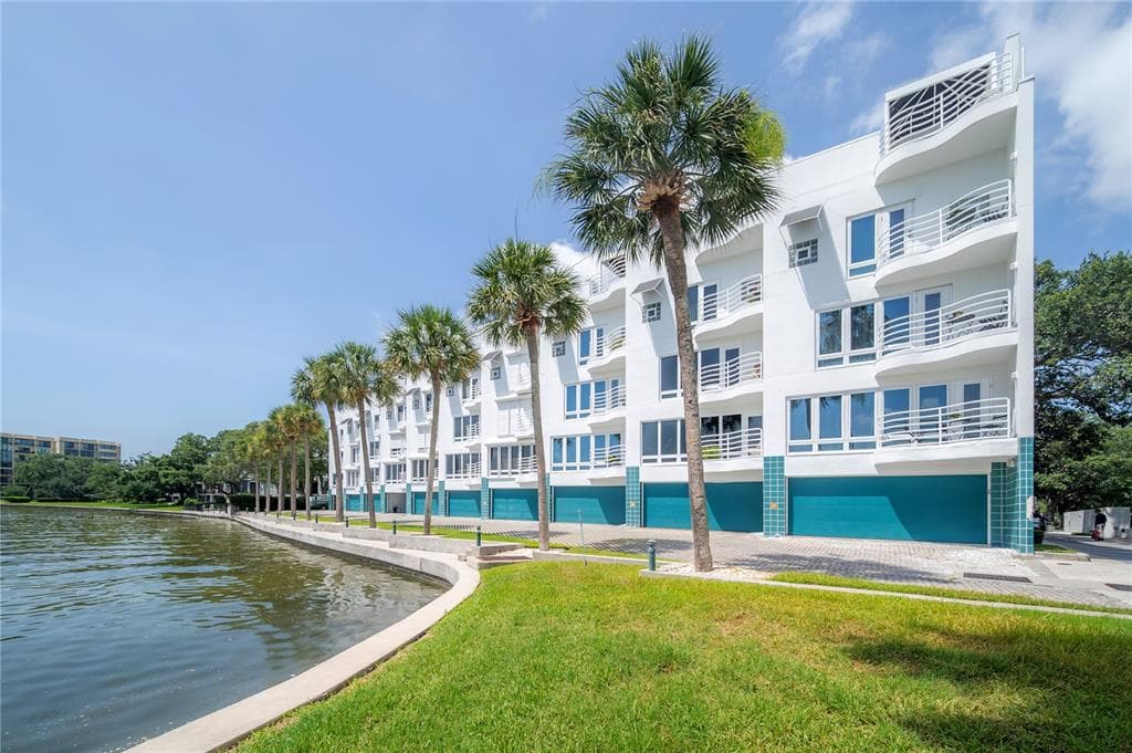 4950 BAYSHORE BOULEVARD UNIT 1 TAMPA, FL 33611