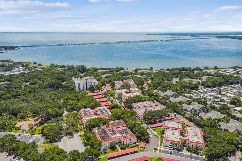 1001 PEARCE DRIVE UNIT 301 CLEARWATER, FL 33764