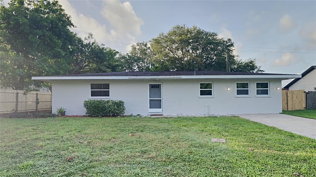 1 CRANE ROAD VENICE, FL 34293