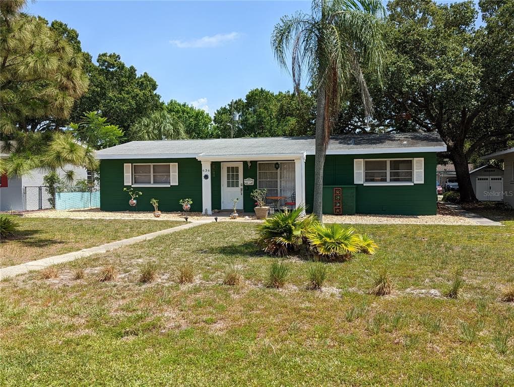 636 41ST AVENUE NE ST PETERSBURG, FL 33703