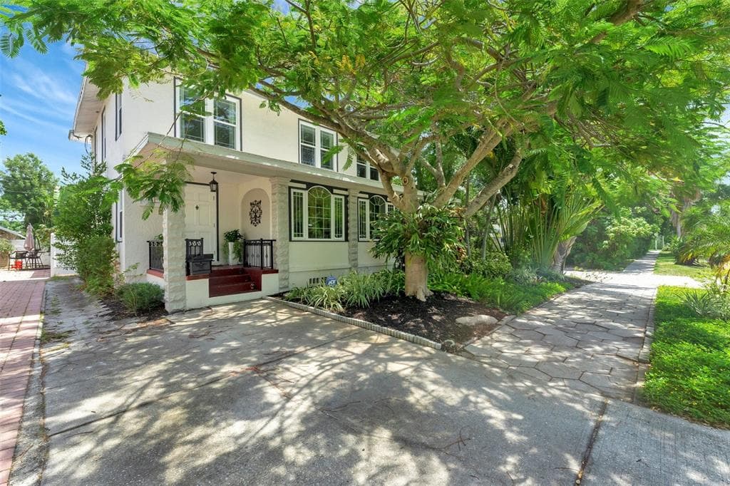 265 22ND AVENUE SE ST PETERSBURG, FL 33705