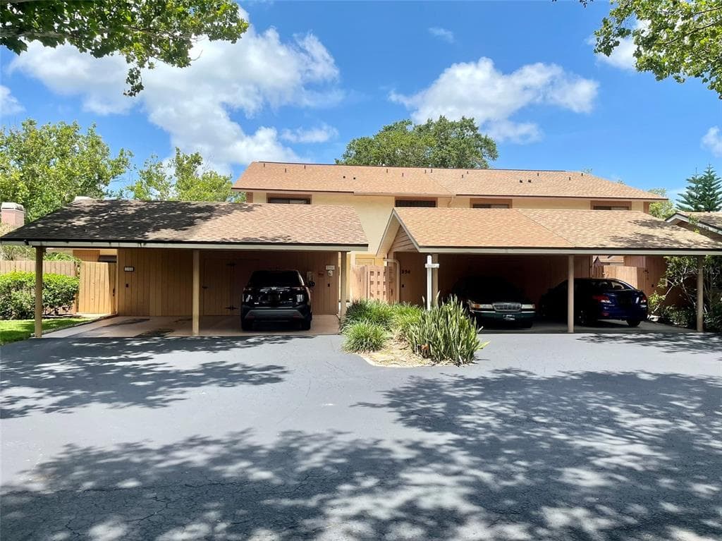 1956 WHITNEY WAY CLEARWATER, FL 33760