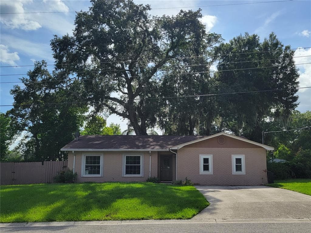 2307 BANDY DRIVE SEFFNER, FL 33584