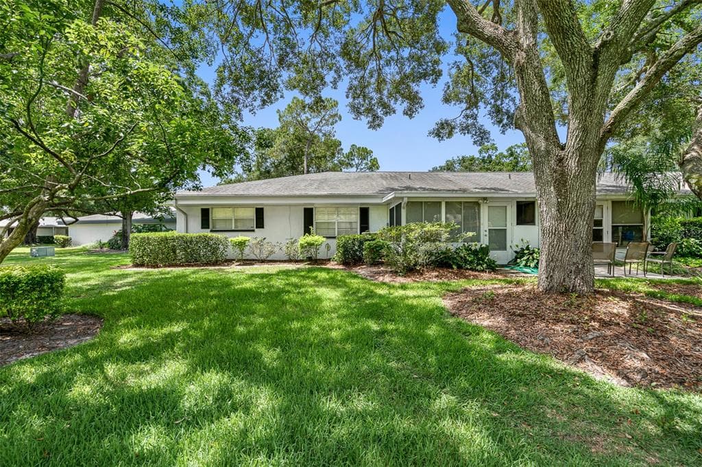 510 PALMER CIRCLE PALM HARBOR, FL 34685