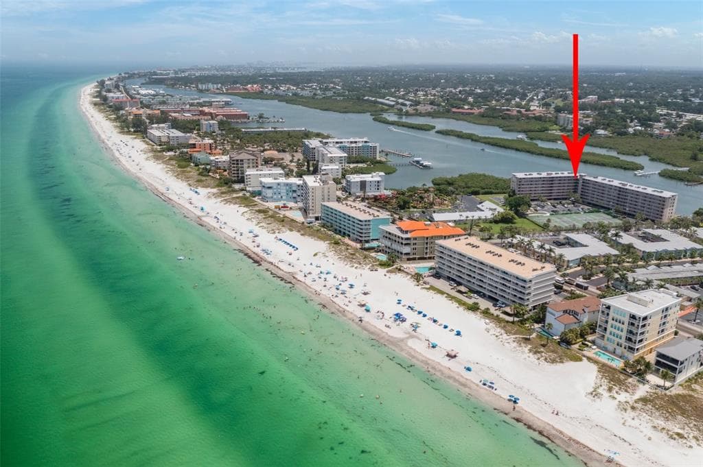 19451 GULF BOULEVARD UNIT 607 INDIAN SHORES, FL 33785