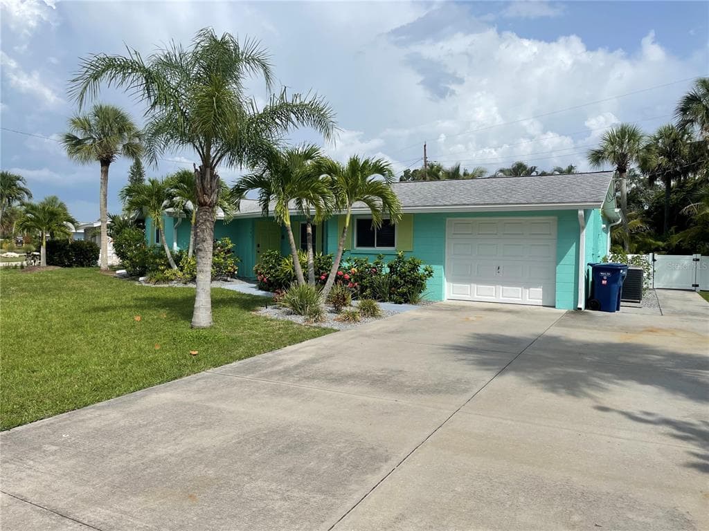 401 BAY PALMS DRIVE HOLMES BEACH, FL 34217