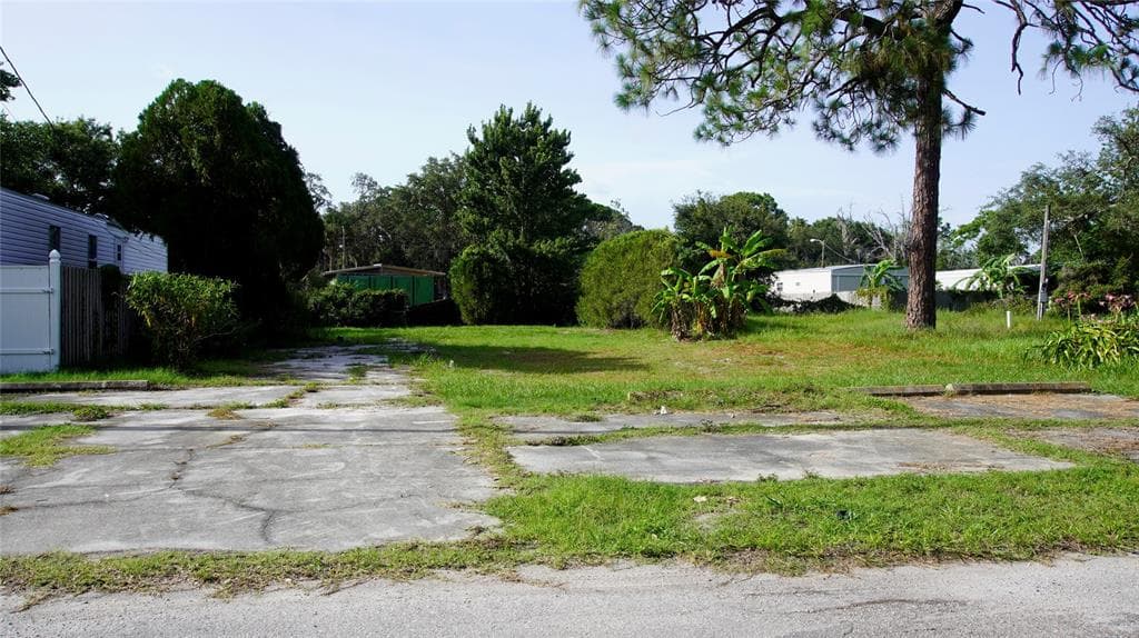 9421 LORAS STREET NEW PORT RICHEY, FL 34654