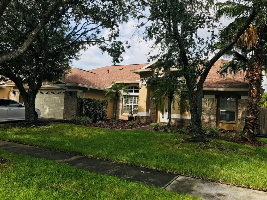 12415 SEABROOK DRIVE TAMPA, FL 33626